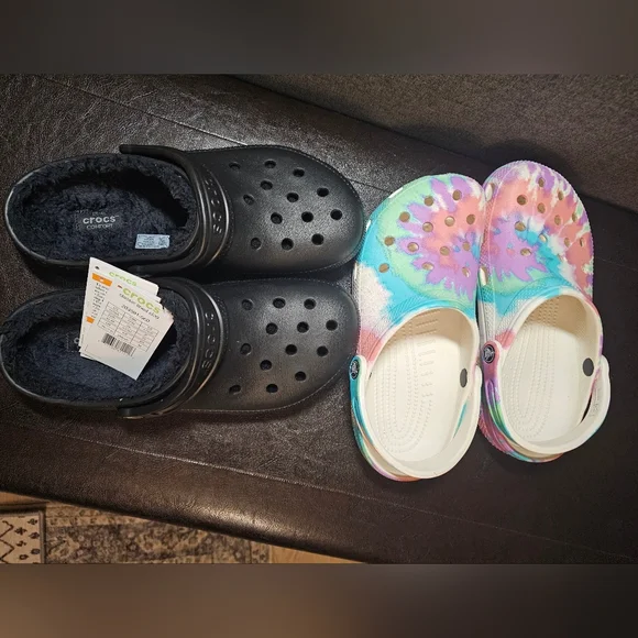 Comfortable Size 9 black Crocs brand clogs with soft fuzzy lining. NEW! - Picture 10 of 10